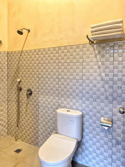 Ras 2 Bedroom *